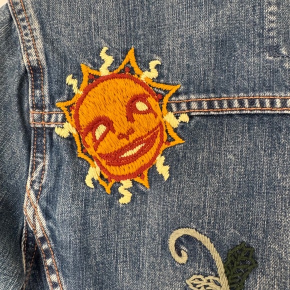 Lucky Brand Rare Embroidered Mushroom and Butterfly Denim Jacket size M Vtg Y2K - Picture 11 of 13